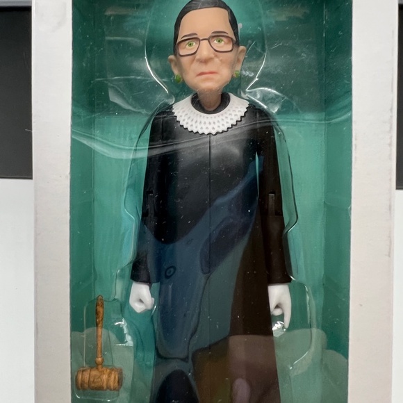 RBG Action Figure - Picture 6 of 6